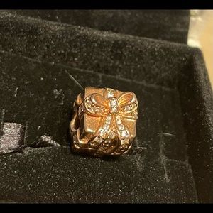 Pandora “Sparkling Surprise” Charm